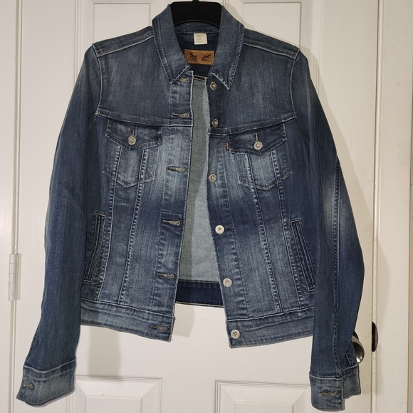 Levi's Dark Blue Denim Jacket - Picture 1 of 3